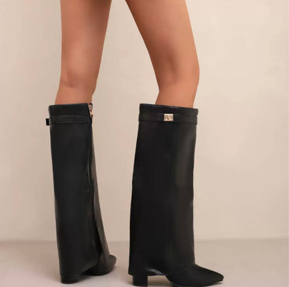 Stiefel aus Kunstleder