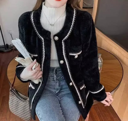 Strickjacke mit Perlenknöpfe