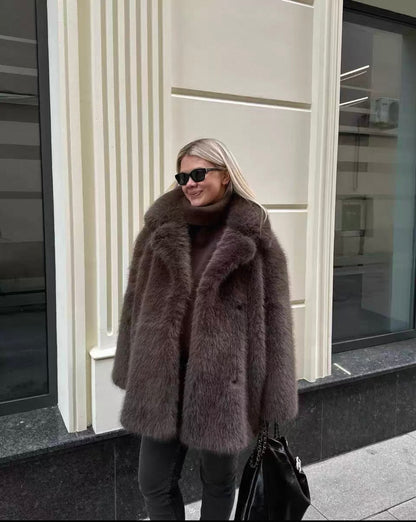 Pelzjacke Mittel