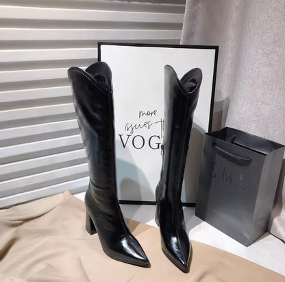 Stiefel mit breitem Absatz