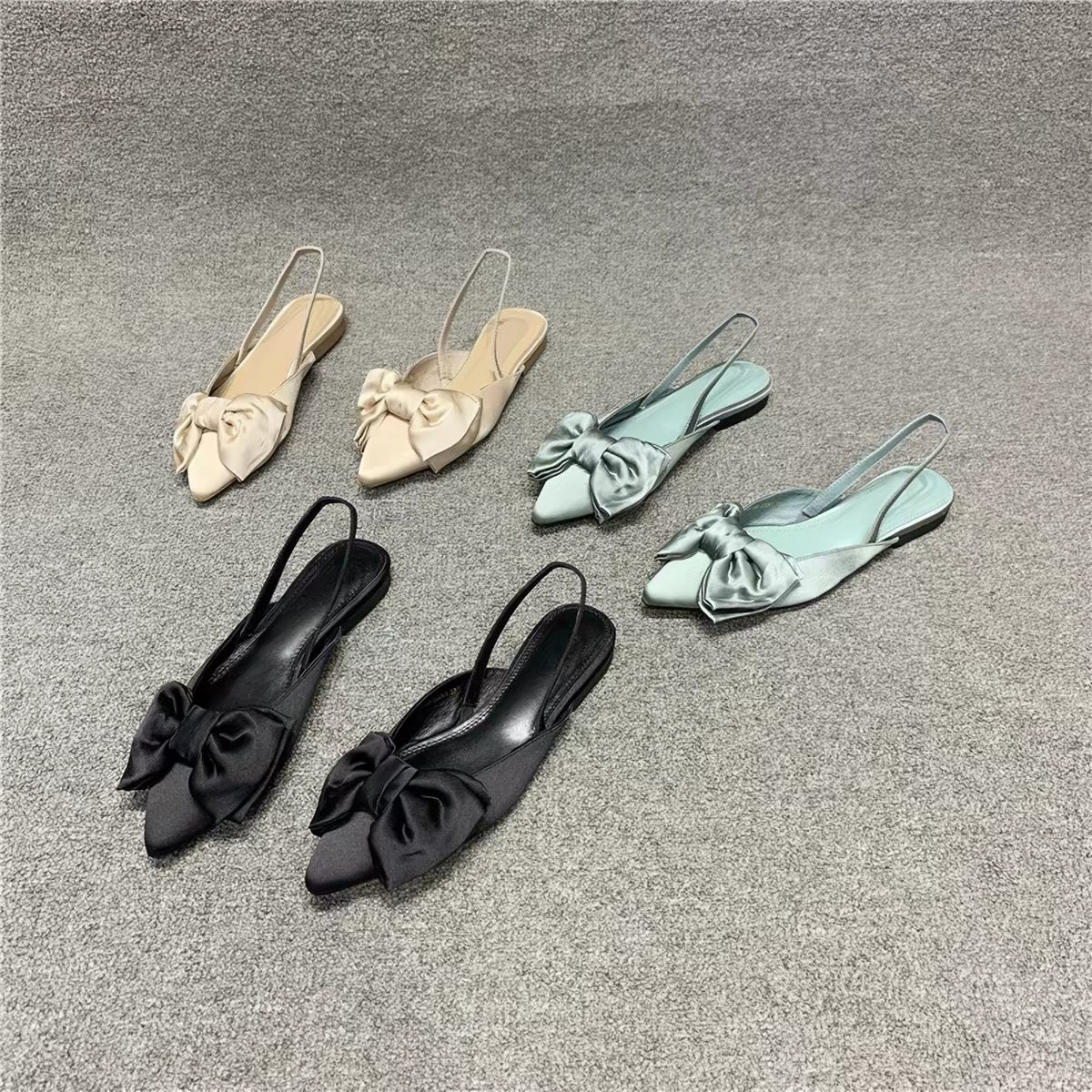 Mules mit Schleife