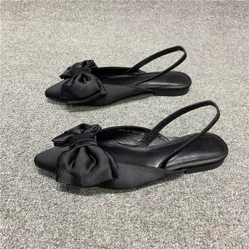 Mules mit Schleife