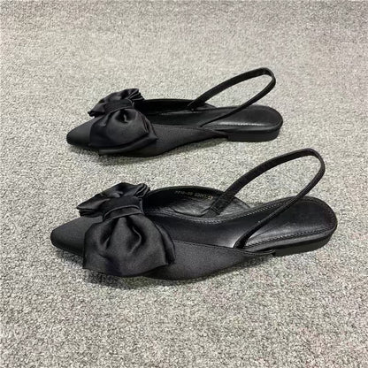 Mules mit Schleife