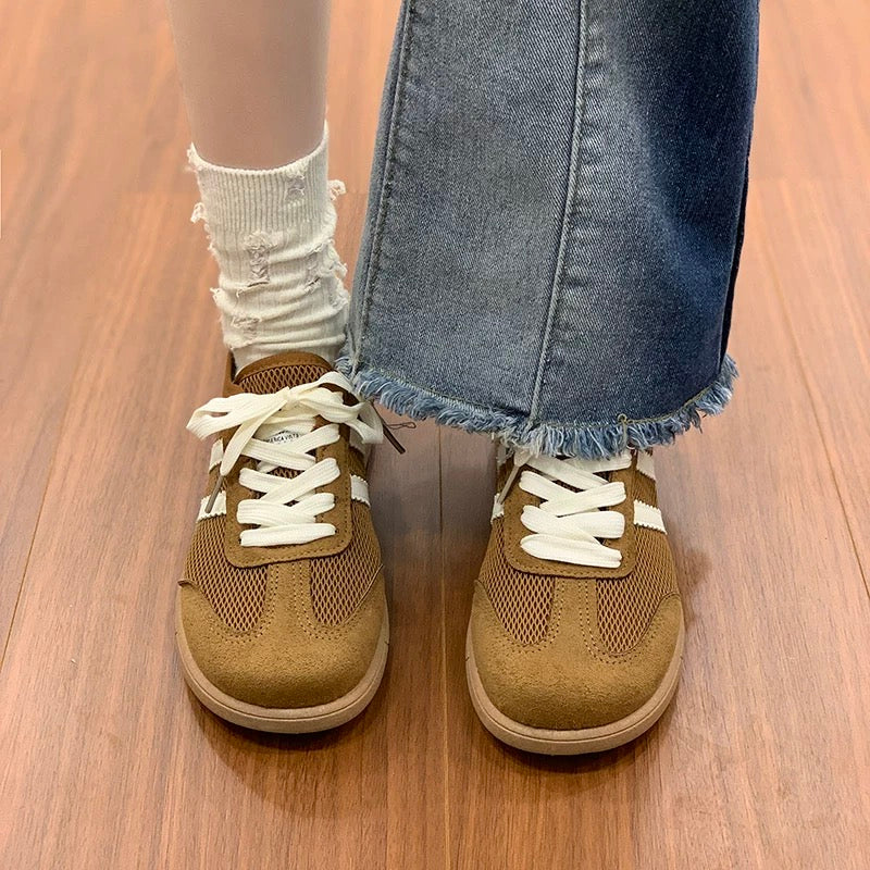 Retro Mesh Sneaker